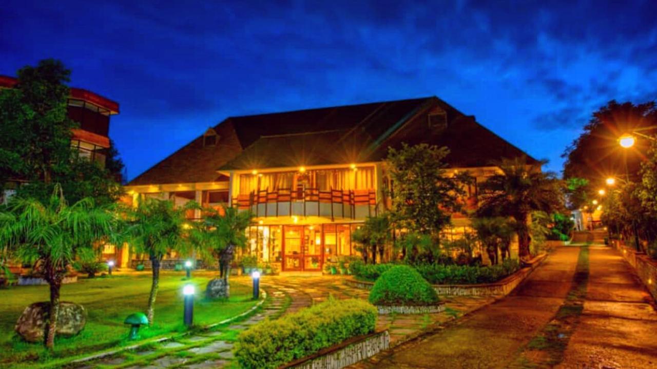 Pyramid Home Divine - A Wellness Resort デヘラードゥーン エクステリア 写真